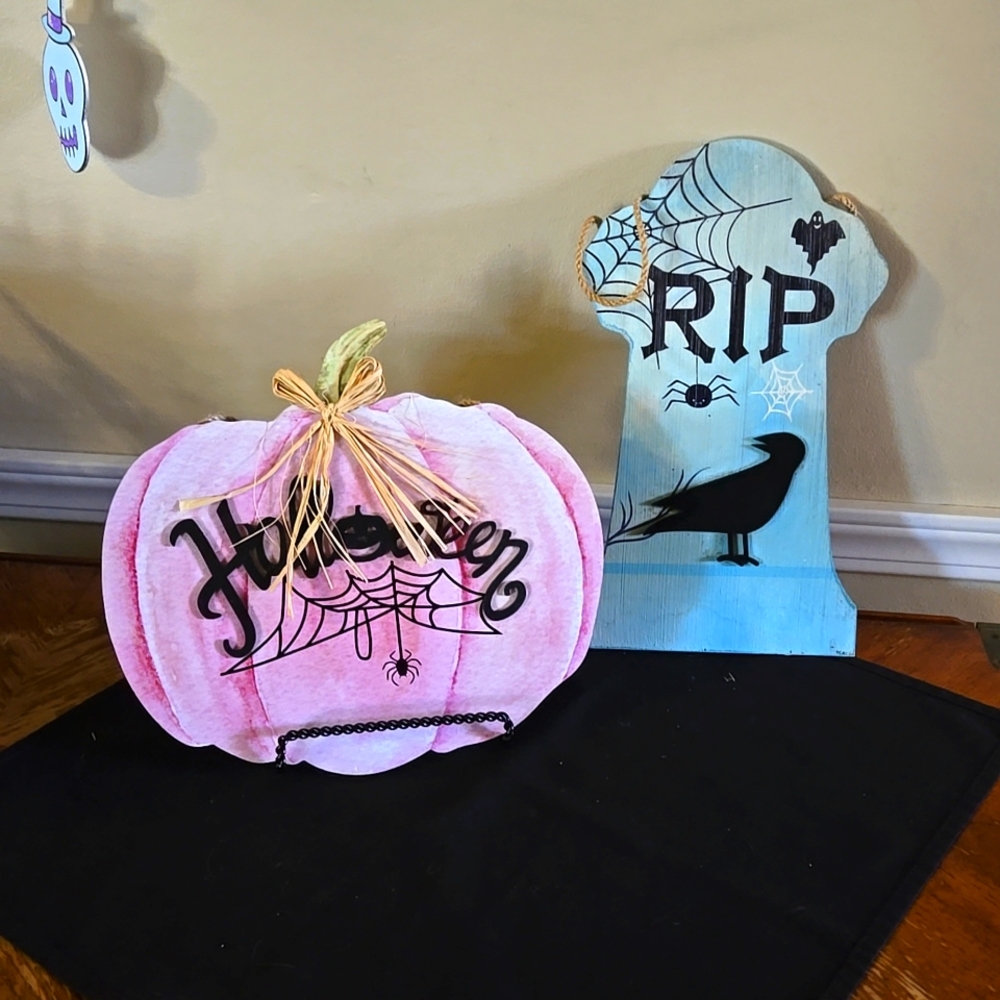 Cute Wooden Decor